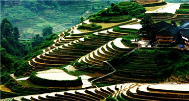 龍勝各族自治縣